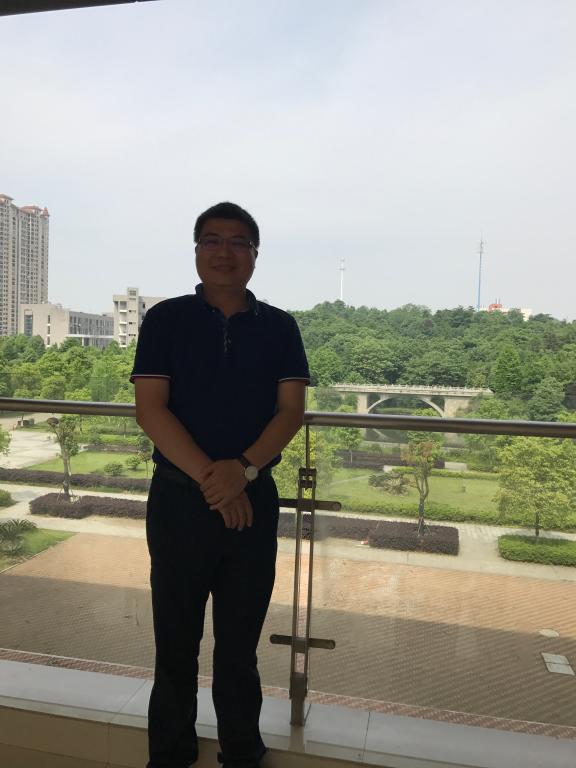 李渤