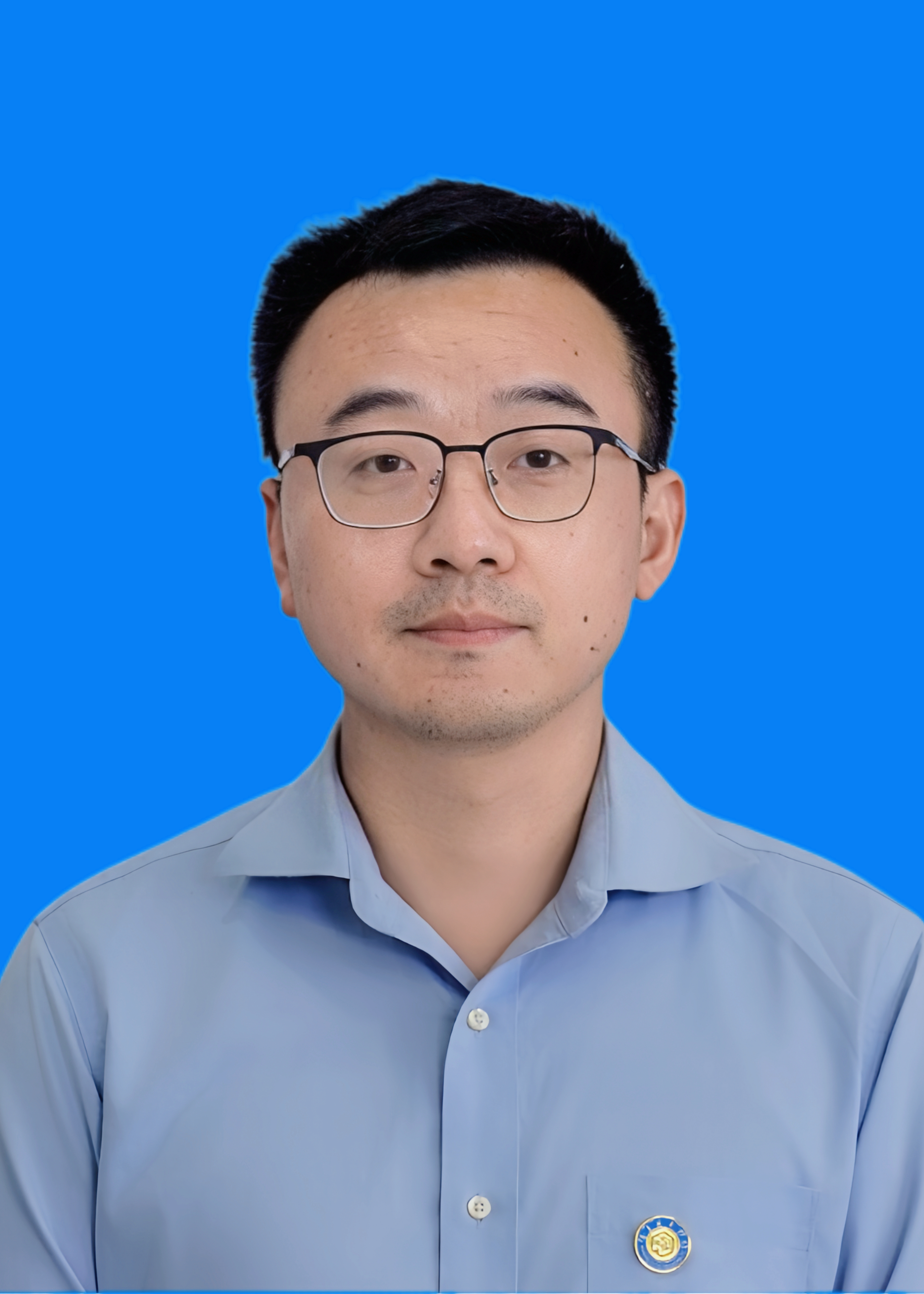 王何王博士