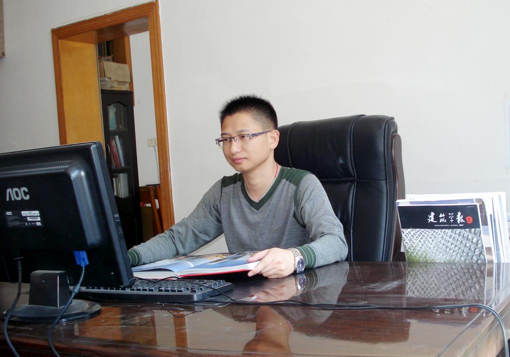 龙建华